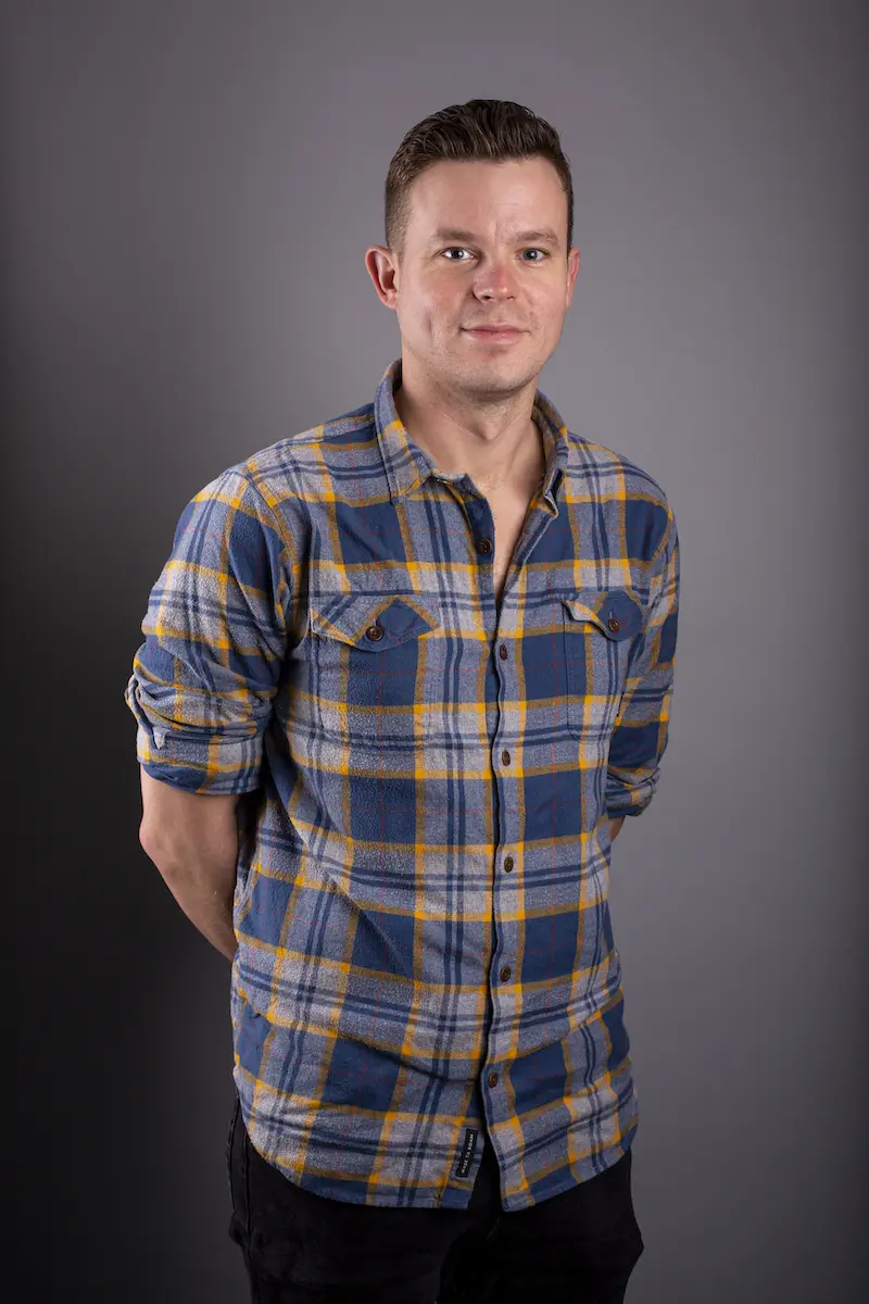 Thrums Vets Edward Hill - Director